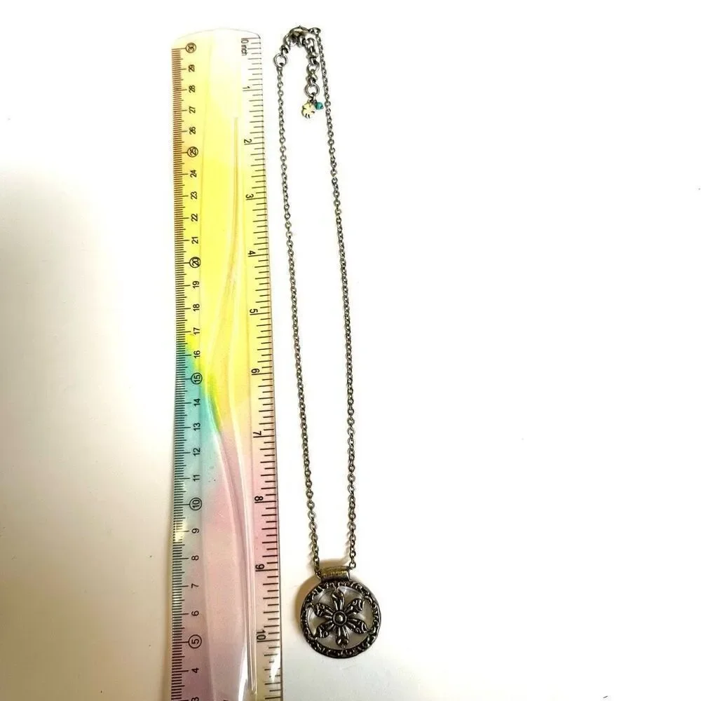 Lucky Brand Silver Tone Clear Crystal Daisy Pendant Necklace Brand